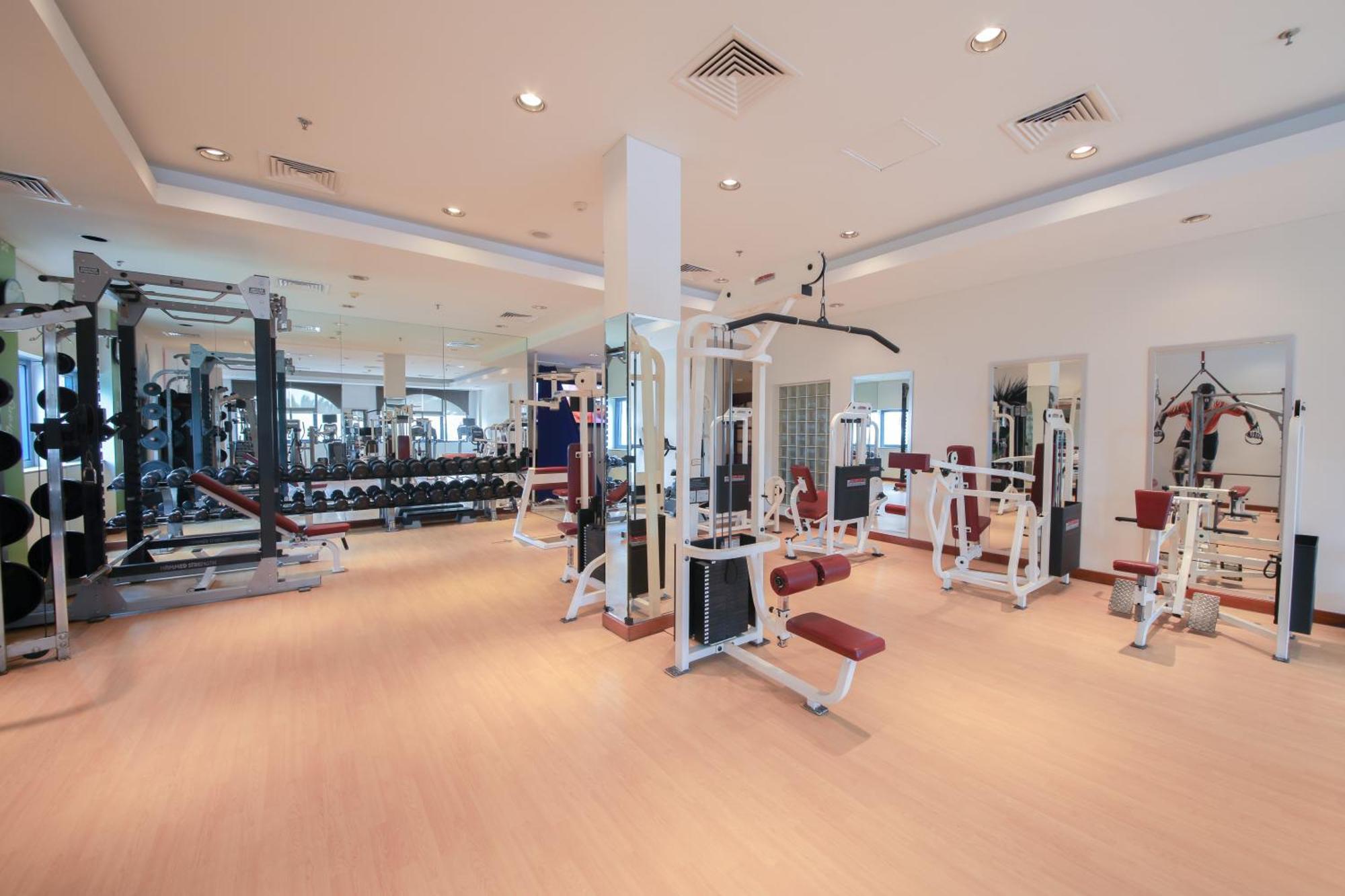 Ajman Hotel & Villas By Blazon Hotels Luaran gambar The gym at the Grand Hyatt Hotel, Dubai