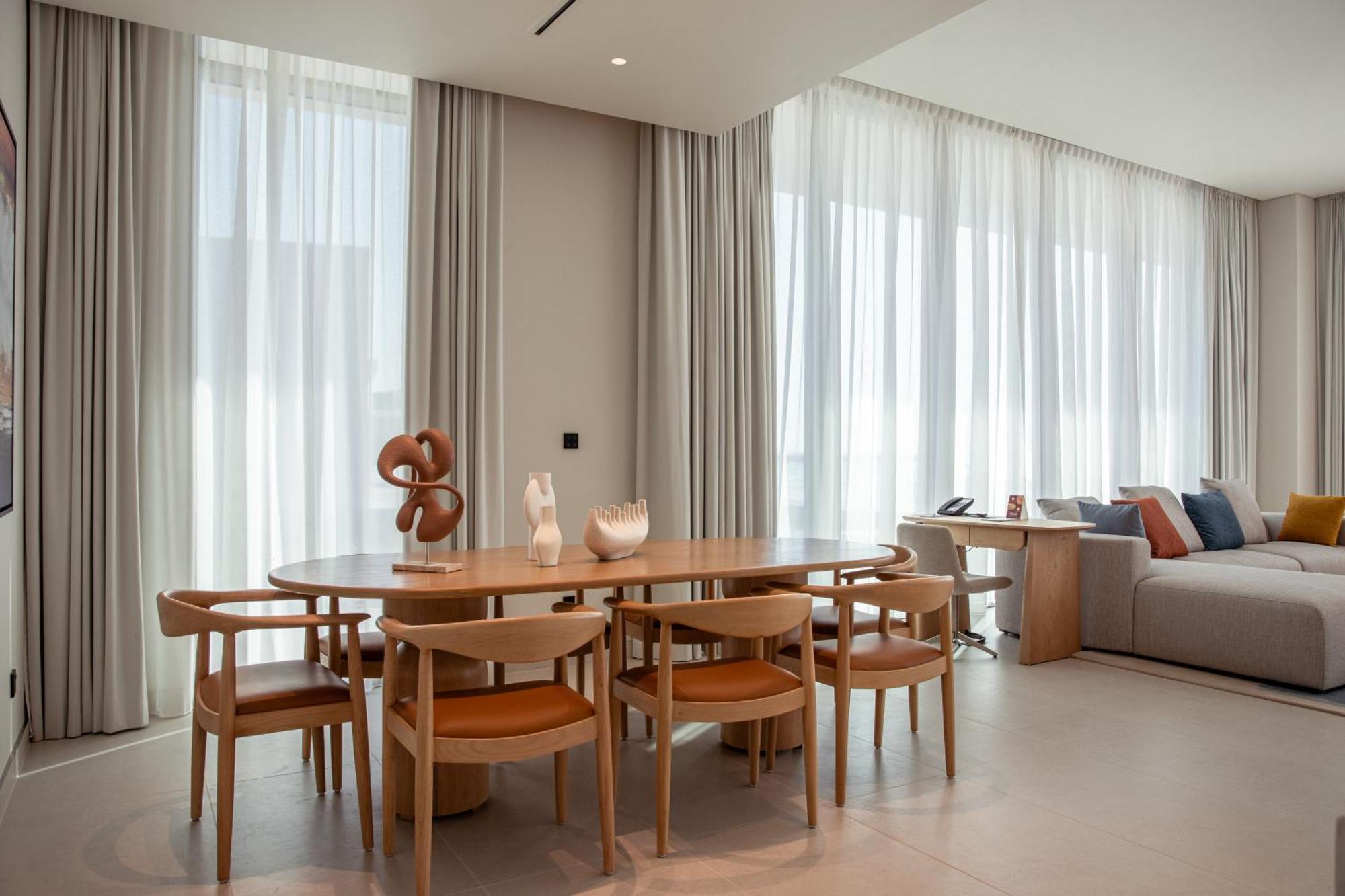 Ajman Hotel & Villas By Blazon Hotels Luaran gambar A dining room