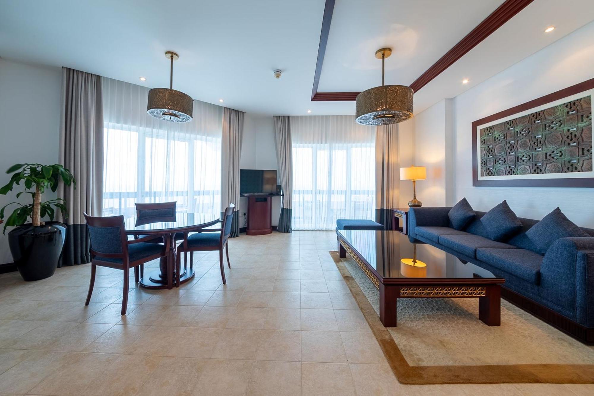 Ajman Hotel & Villas By Blazon Hotels Luaran gambar Suite at the hotel