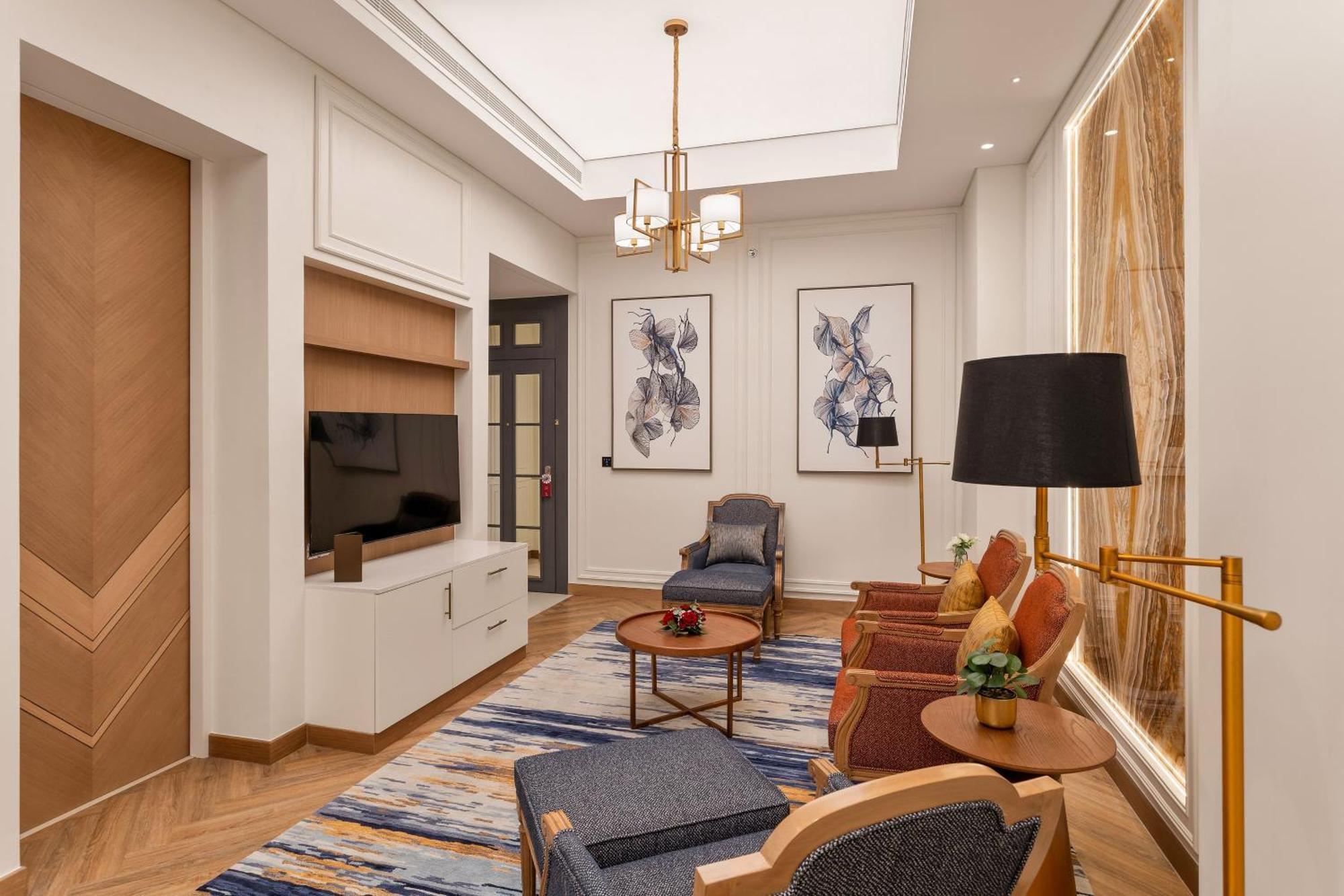 Ajman Hotel & Villas By Blazon Hotels Luaran gambar A living room in a suite at the hotel