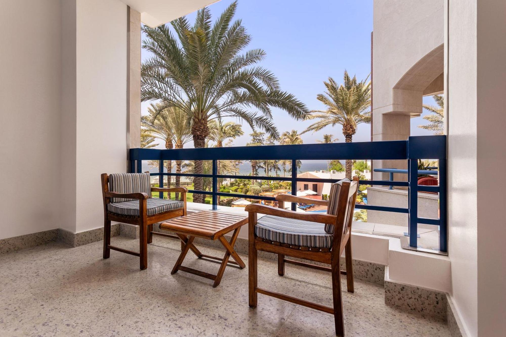 Ajman Hotel & Villas By Blazon Hotels Luaran gambar A balcony at the Dead Sea